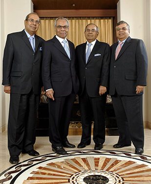 Prakash Hinduja and brothers in Switzerland